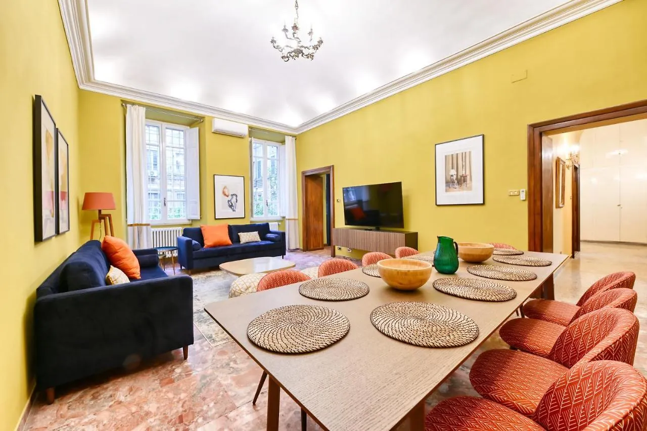 Elegant Oasis Among The Vatican And Via Del Corso Rome 0*,