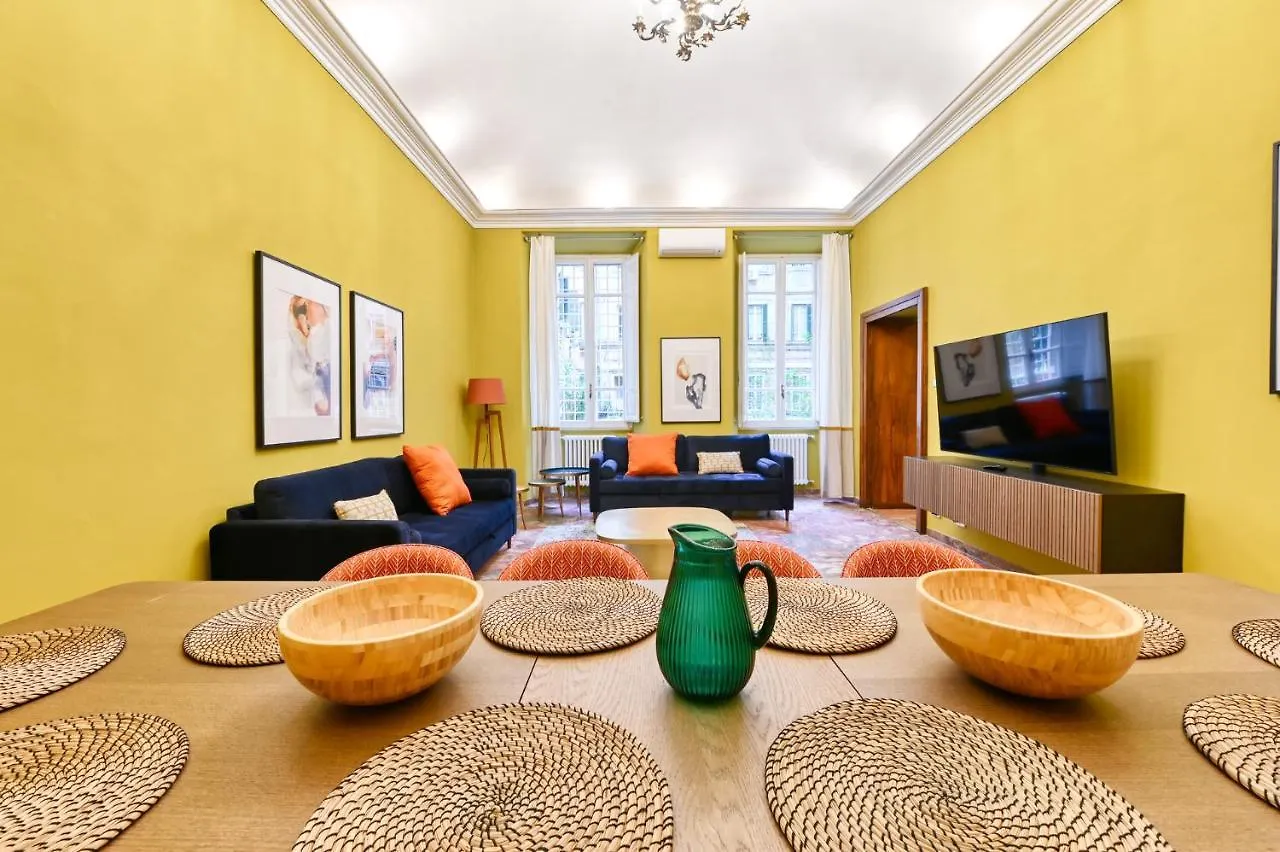 Elegant Oasis Among The Vatican And Via Del Corso Rome