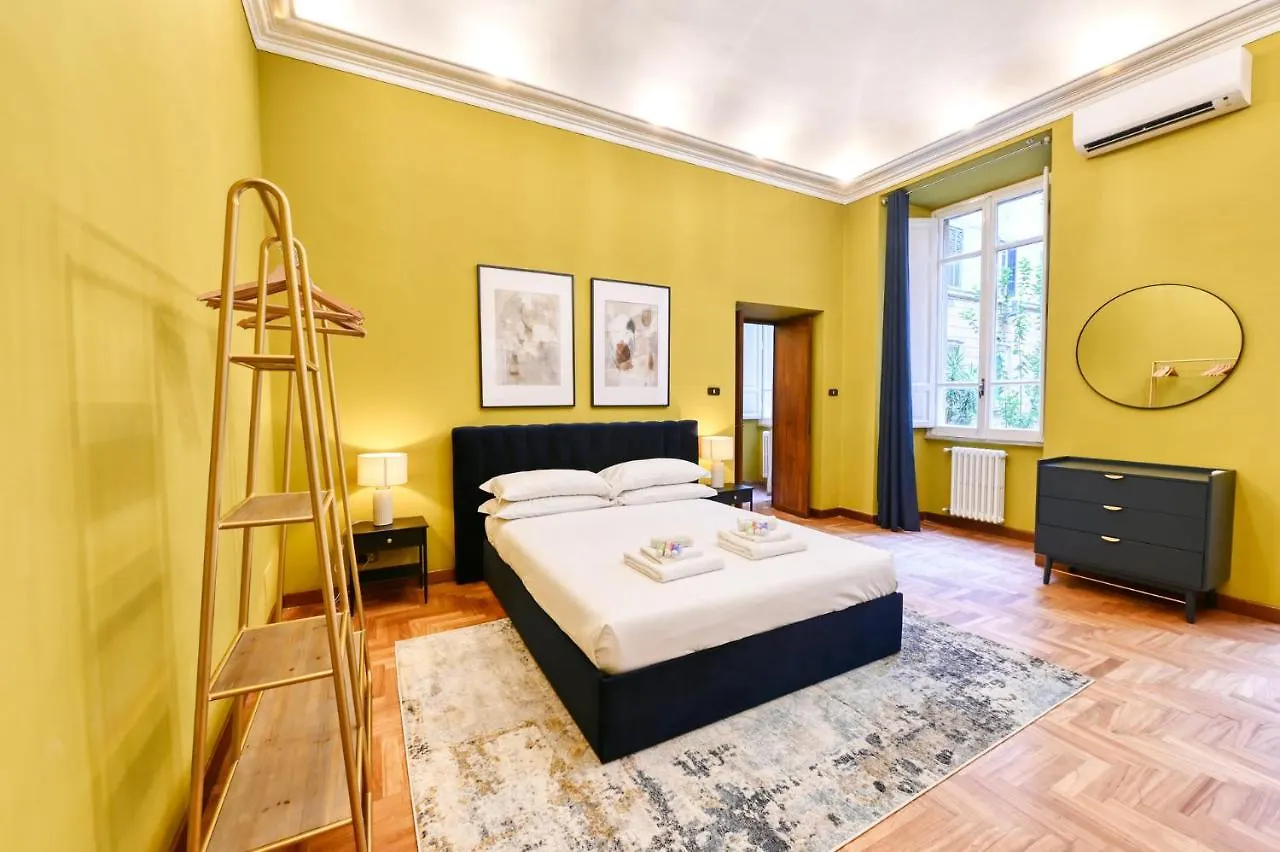 Elegant Oasis Among The Vatican And Via Del Corso Rome Apartment